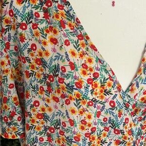 Labeled xl fits like an L floral print wrap dress
